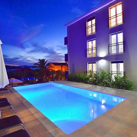 Apartments Villa Coratina Trogir Buitenkant foto