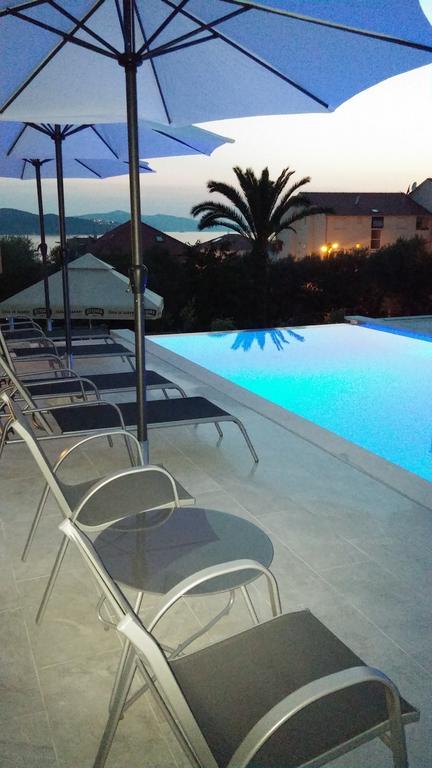 Apartments Villa Coratina Trogir Buitenkant foto
