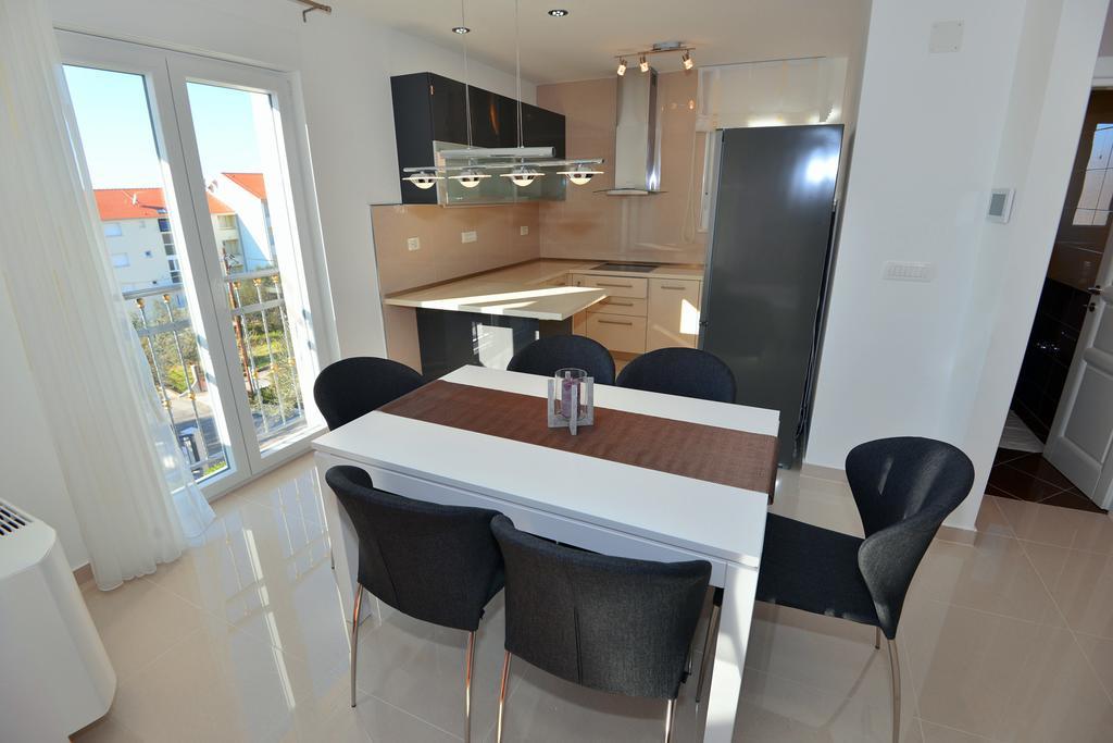 Apartments Villa Coratina Trogir Buitenkant foto